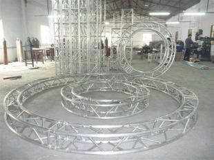 婚庆礼仪桁架定制与租赁全攻略 金腾展示器材厂专业服务解析